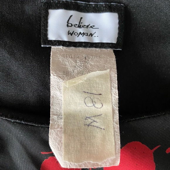 Believe Woman Maxi Shift Black Lining With Shear Red Floral Overlay 18W Goth - Picture 5 of 6